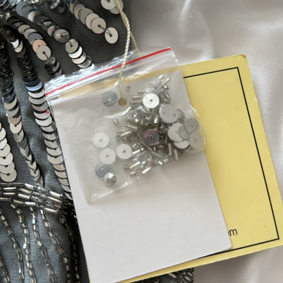 Maya petite grey dress - Picture 4 of 4